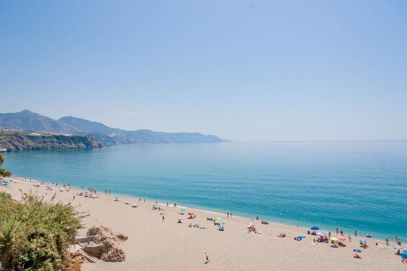 Marimel Nerja Alojamientos Exteriör bild